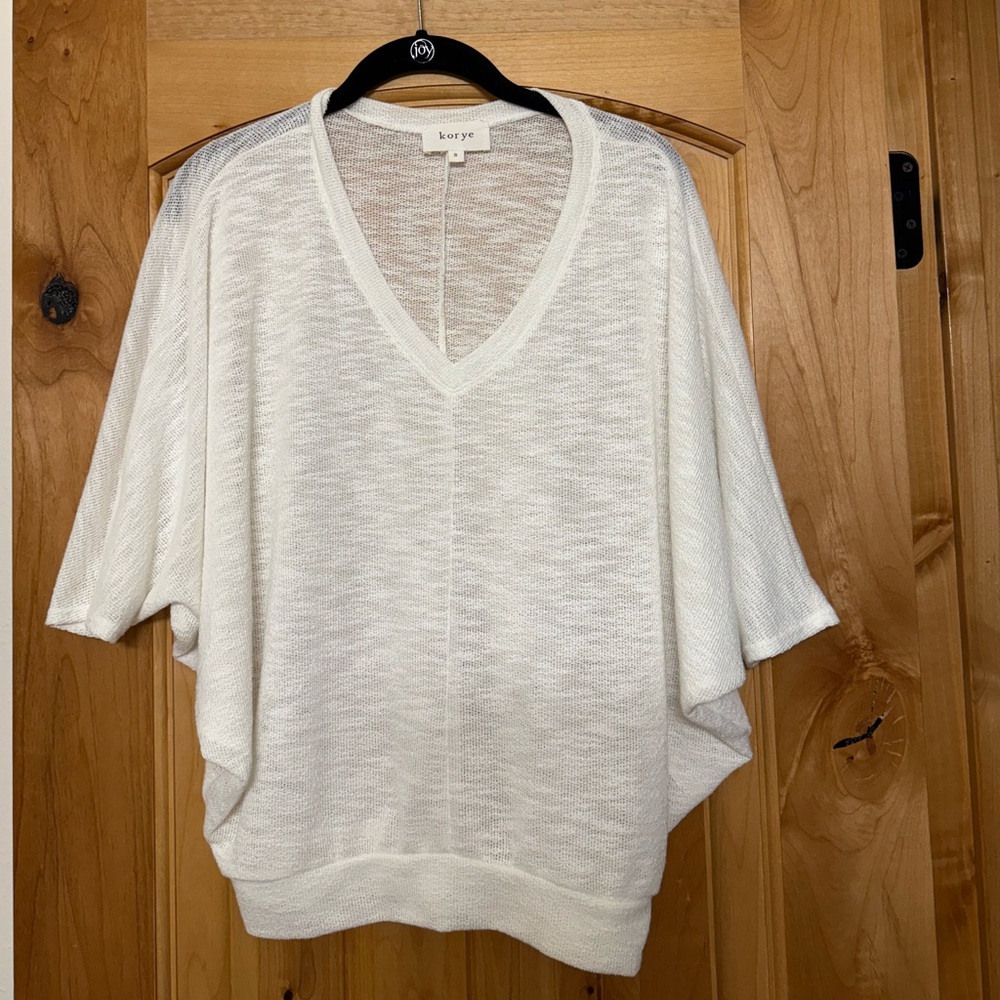 White V-Neck Knit Top